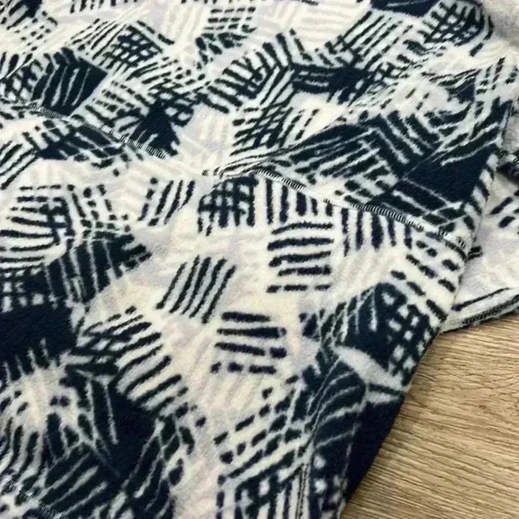 The North Face Women’s Fleece Hoodie, Small - Picture 9 of 15